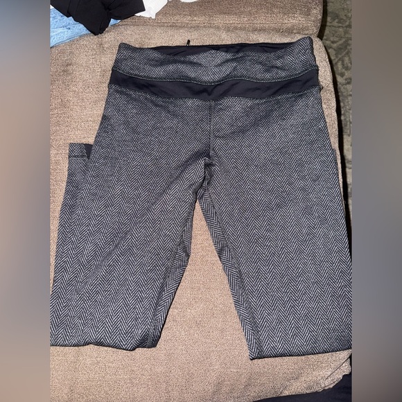 Lululemon Inspire Crop Legging - Picture 1 of 4
